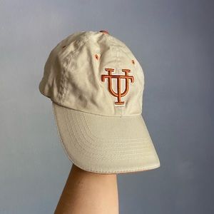 Texas Longhorns/ Texas University hats.